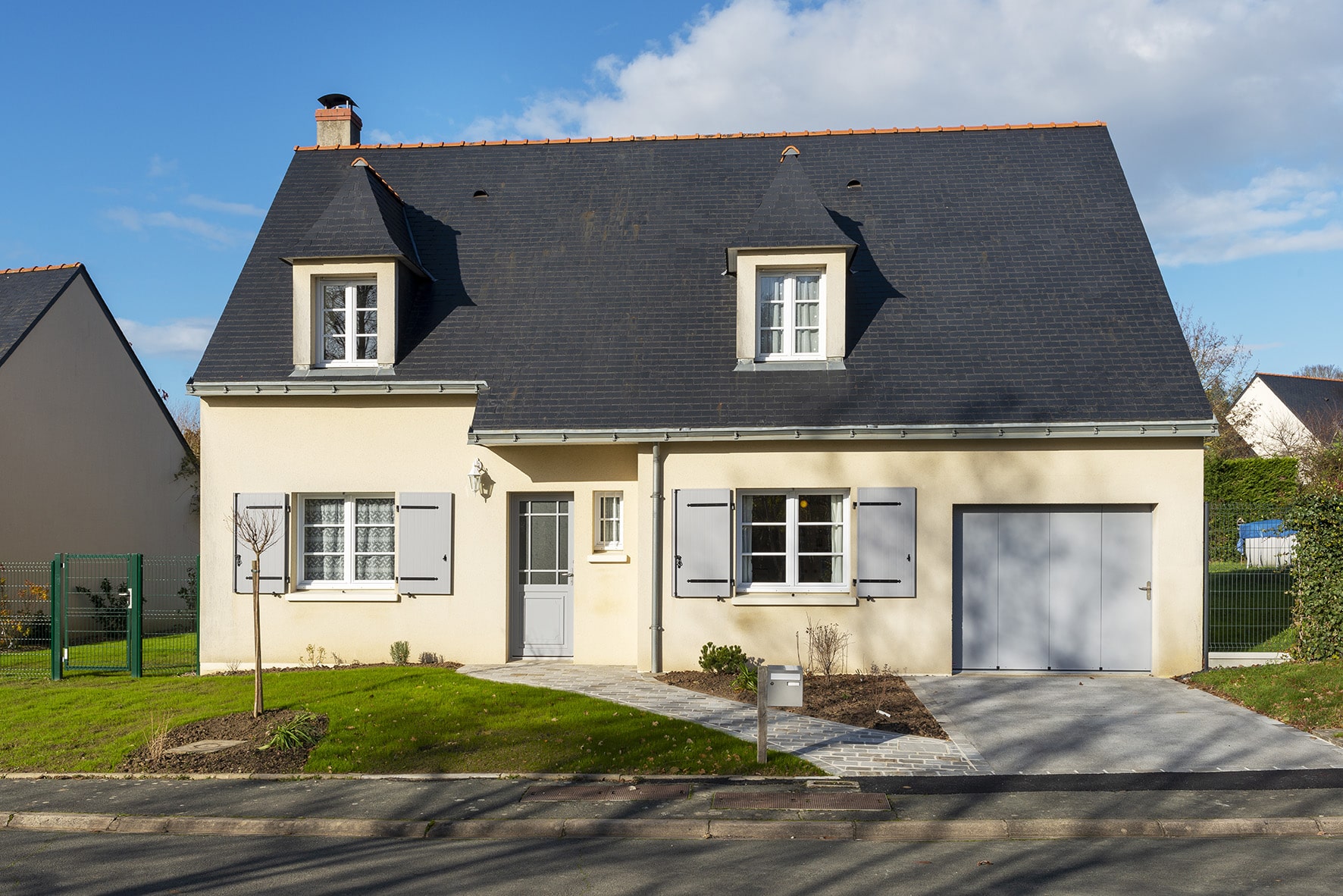 maison avec nouvelles menuiseries à Avrillé
