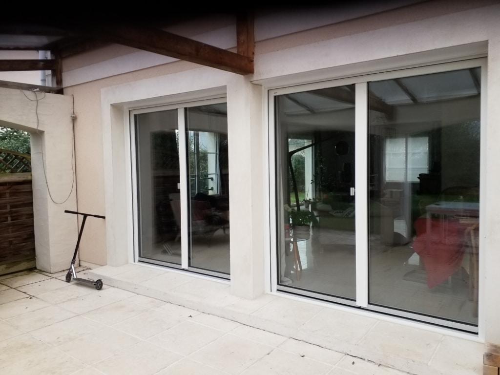 pose de porte fenêtre aux Ponts de Cé